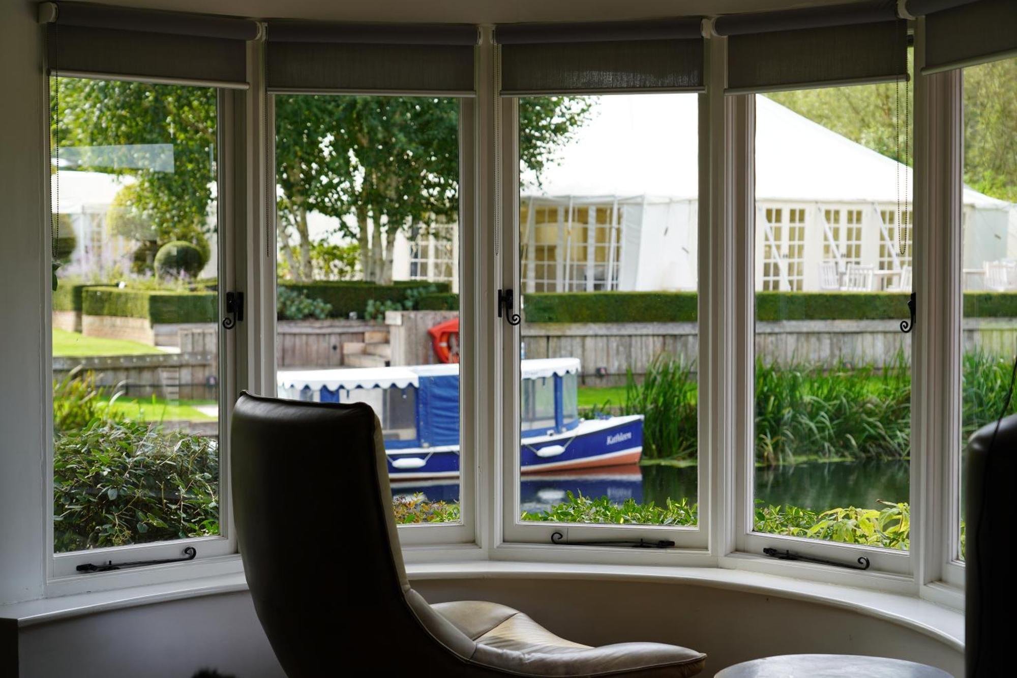 Villa Idle Waters Dedham Esterno foto